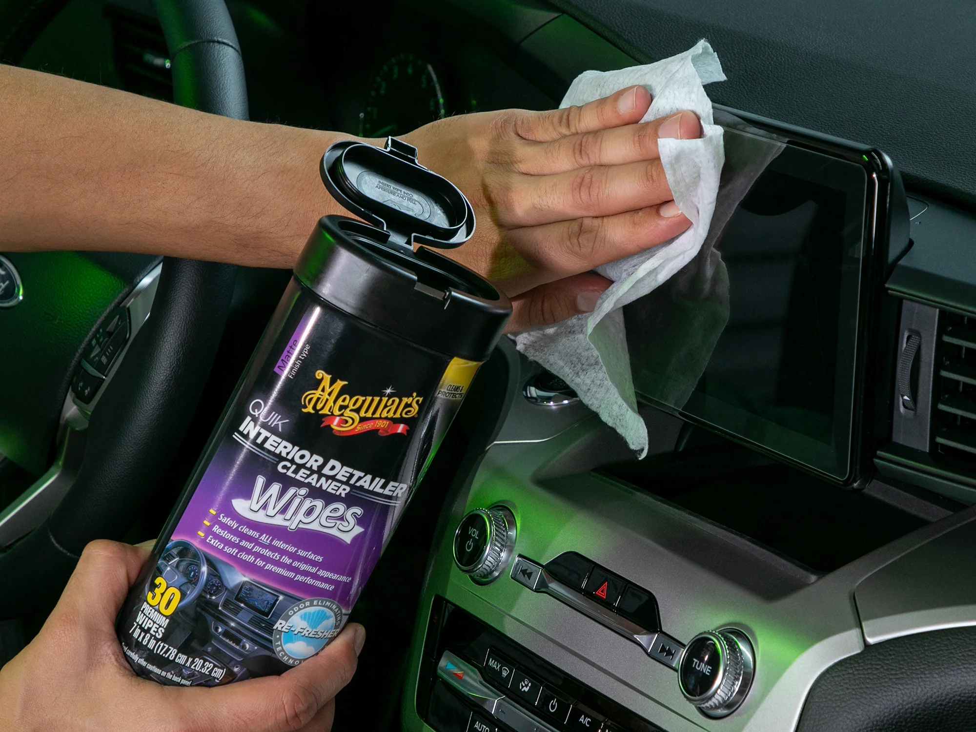 Meguiar's Quik Interior Detailer Wipes - 30 Wipes - Image 3