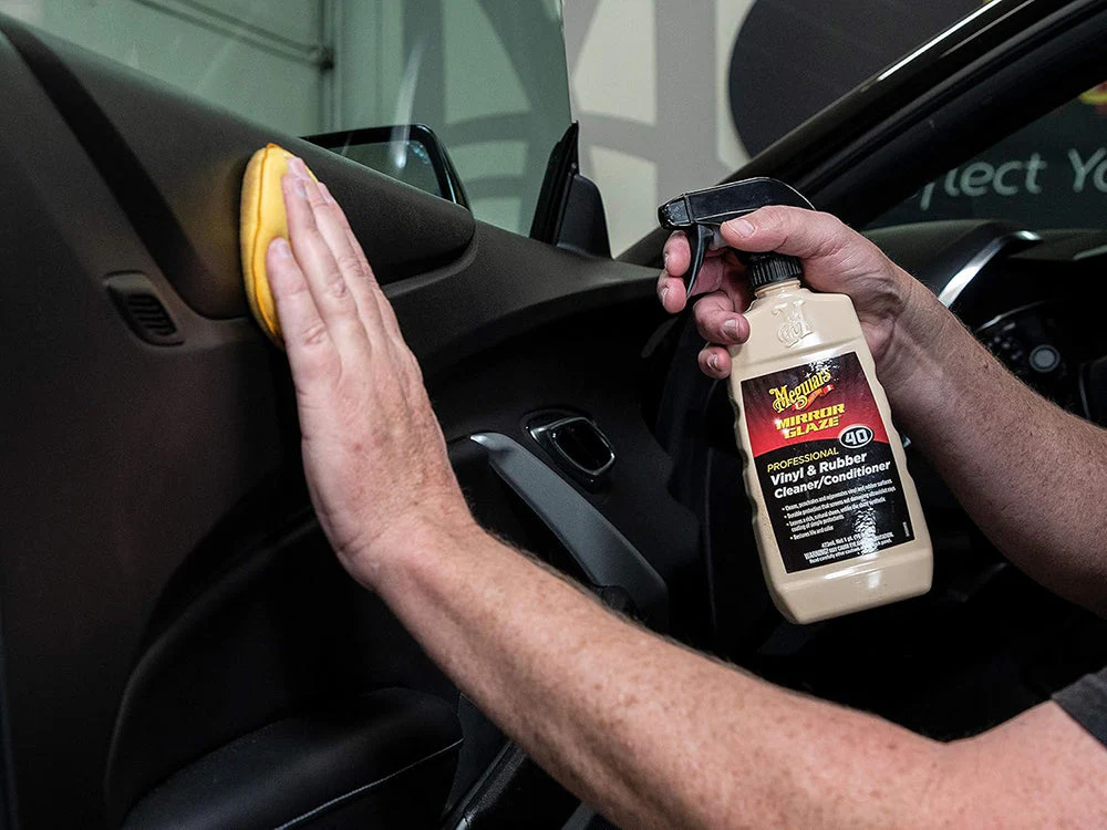 Meguiar's Vinyl & Rubber Cleaner/Conditioner, M40 - 1 gal. - Image 4